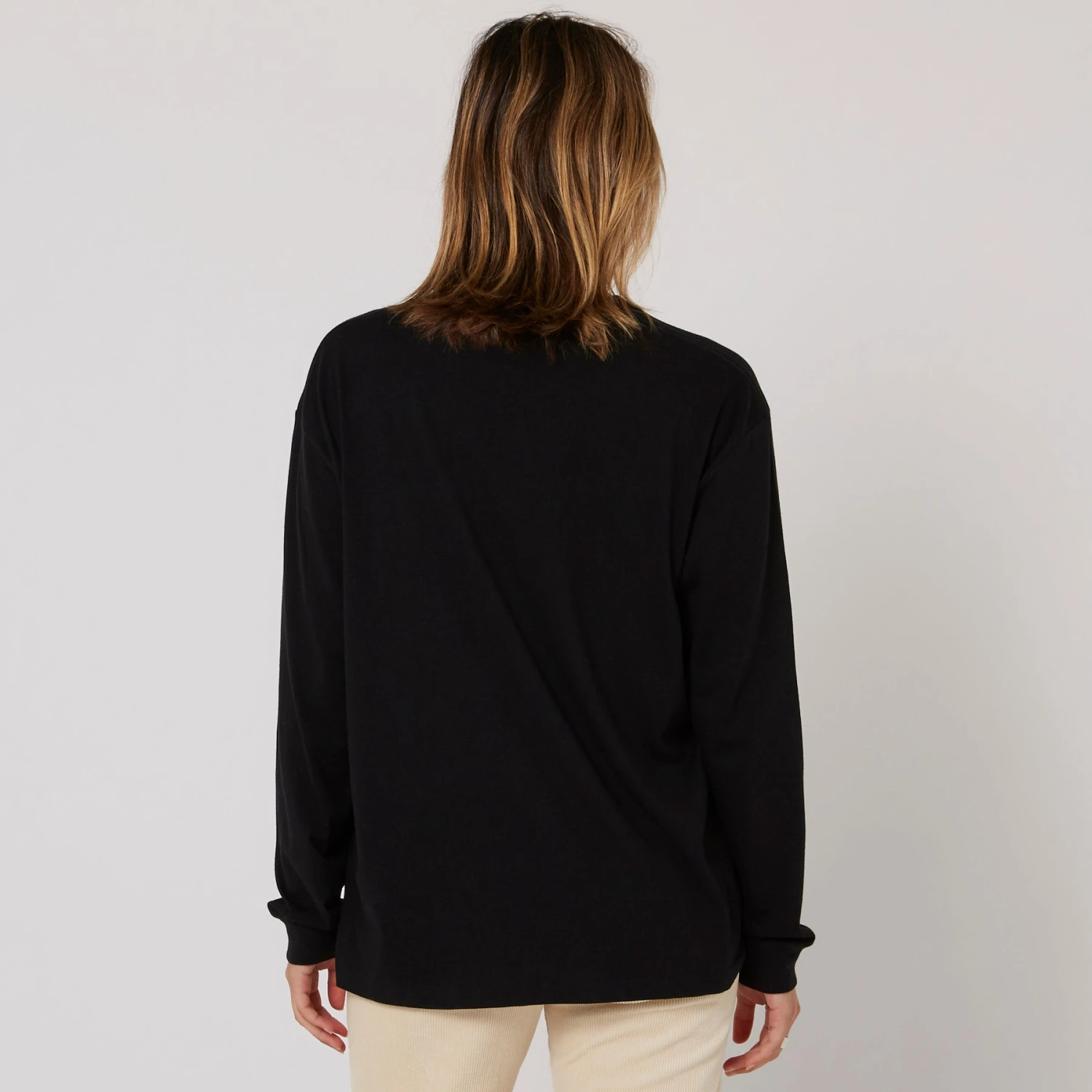 Essential L/S Tee - Image 5