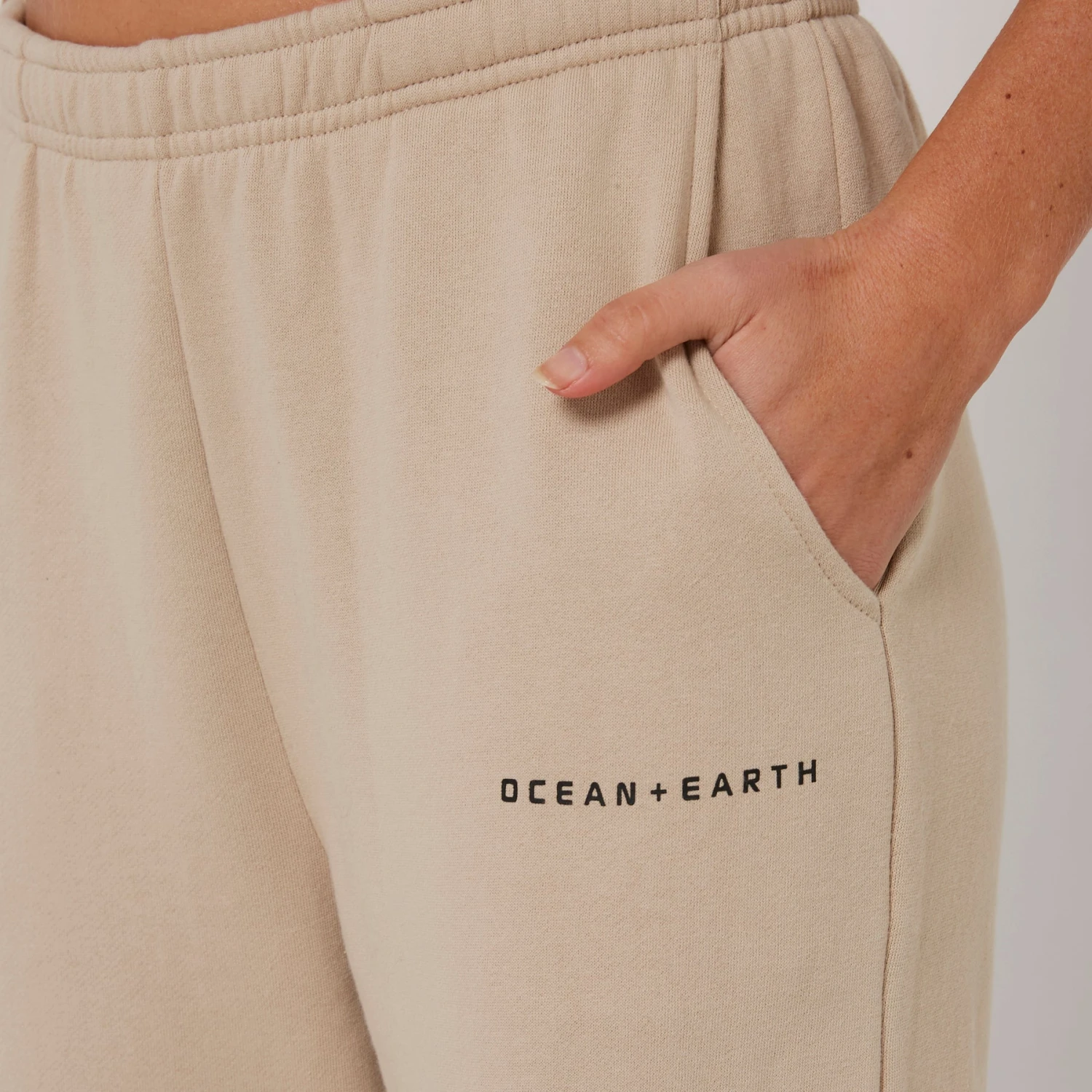 Essential Trackpant - Image 18